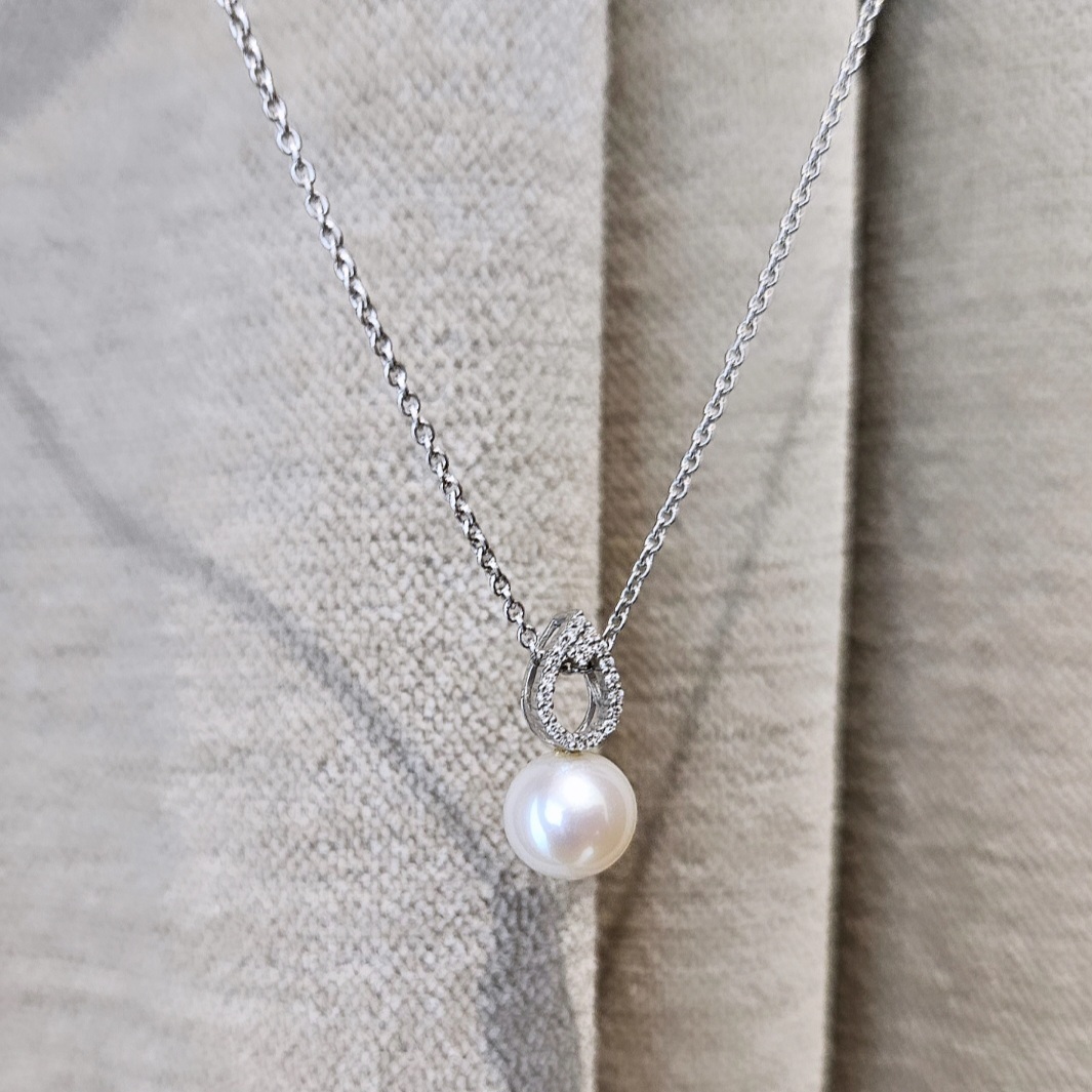 Collier avec perle d'eau douce