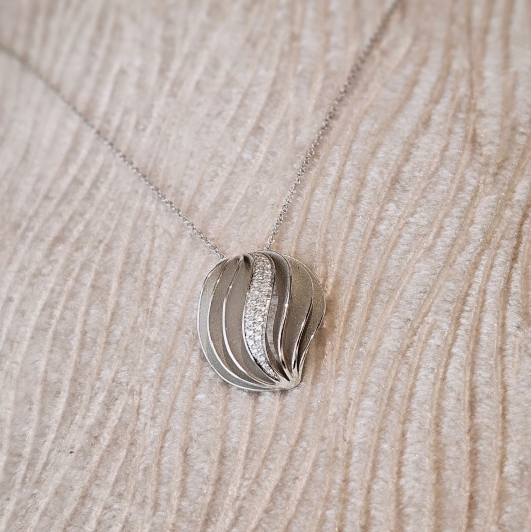 Annamaria Cammilli Velaa Anh&auml;nger